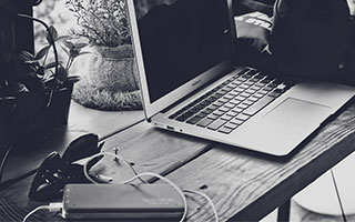 米乐体育官网-英超球队引援激烈，多名球员加盟