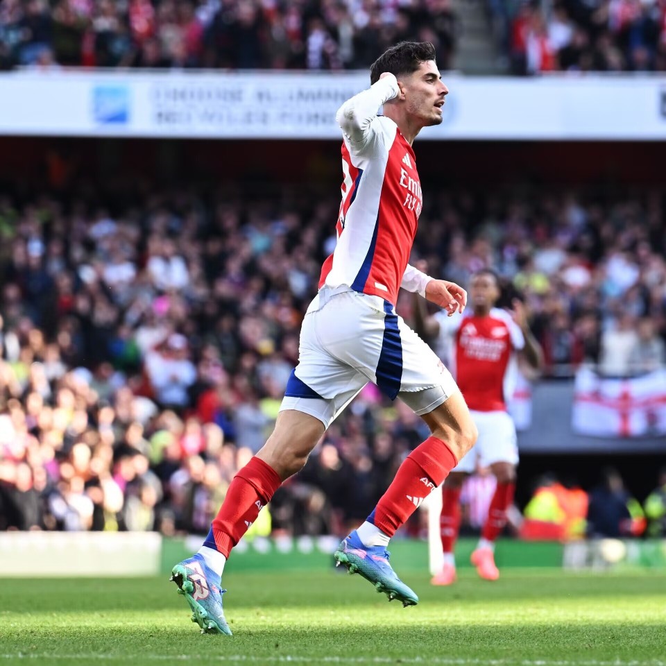 米乐足球官网-实现逆转！阿森纳客场战平热刺，提高士气